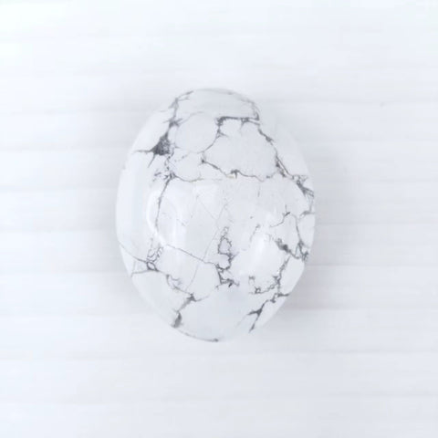 Howlite Palm Stone | Stress Relief, Patience & Inner Peace