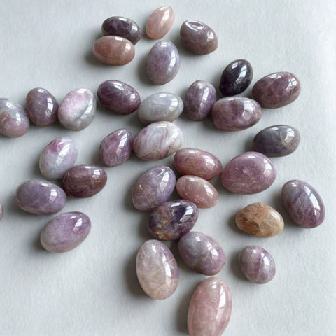 Purple Rose Quartz Stone (Single) | Heart Wisdom, Calm & Spiritual Love